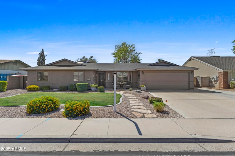 3133 Dover St, Mesa, AZ 85213