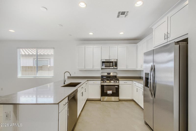 3133 156th Dr, Goodyear, AZ 85338