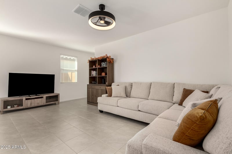 3133 Tie Down Dr, San Tan Valley, AZ 85140