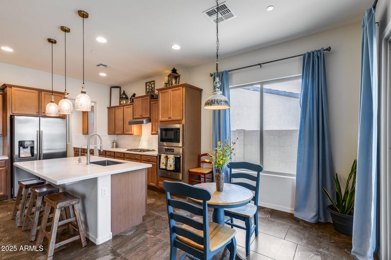 31332 137th Ln, Peoria, AZ 85383