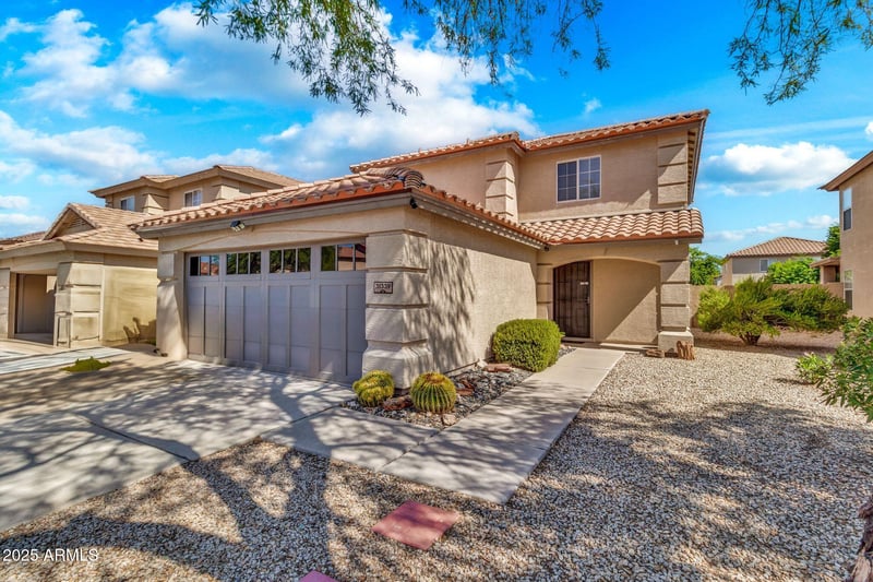 31339 Blackfoot Dr, San Tan Valley, AZ 85143