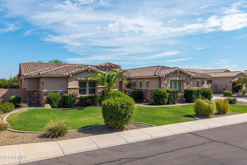 3134 Blackhawk Ct, Gilbert, AZ 85298