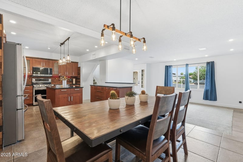 3134 Crocus Dr, Phoenix, AZ 85053