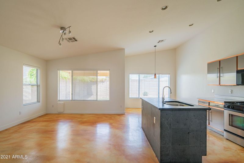 3134 E Oraibi Dr, Phoenix, AZ 85050