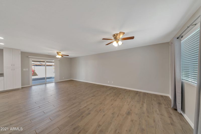 3134 W Pershing Ave, Phoenix, AZ 85029