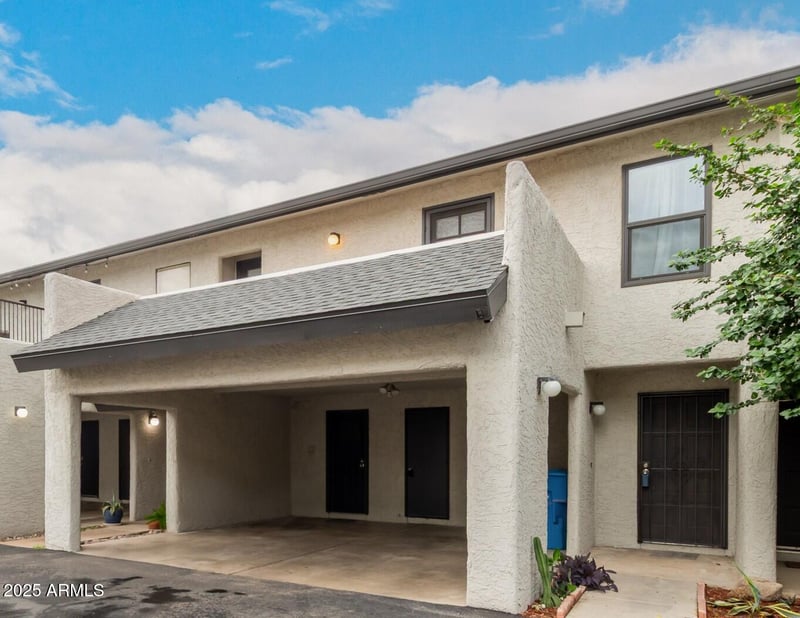 3136 38th St #10, Phoenix, AZ 85018