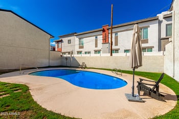 3136 38th St #9, Phoenix, AZ 85018