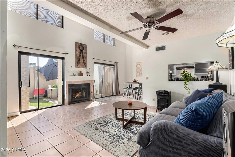 3136 38th St #9, Phoenix, AZ 85018