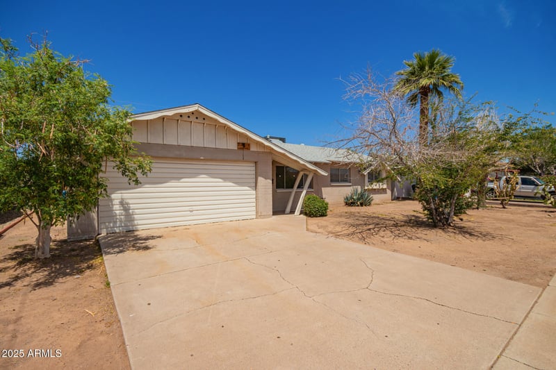 3136 Voltaire Ave, Phoenix, AZ 85029
