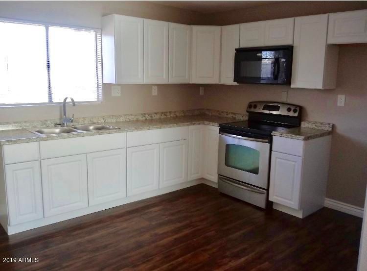 3136 W Jefferson St, Phoenix, AZ 85009