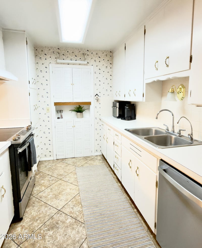 3136 W Wethersfield Rd, Phoenix, AZ 85029