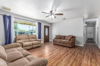 3137 37th Dr, Phoenix, AZ 85019