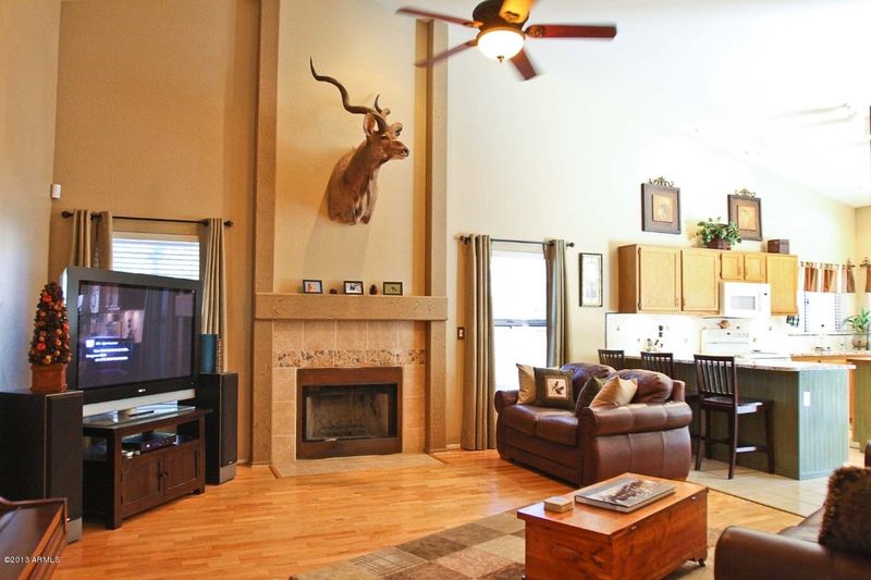 3137 E South Fork Dr, Phoenix, AZ 85048