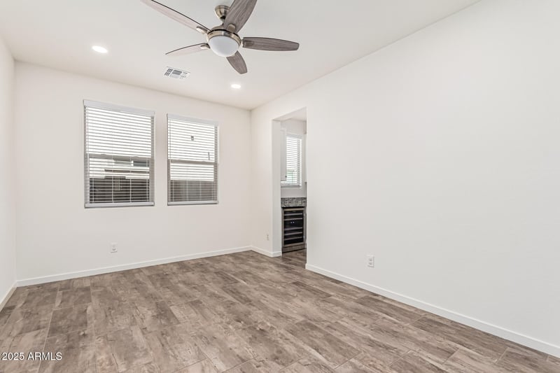 3137 Loma Vi, Mesa, AZ 85213