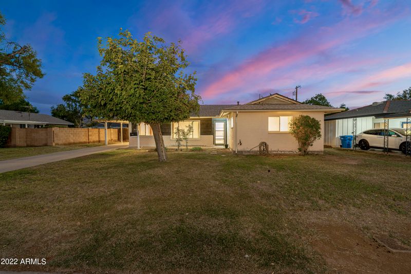 3137 N 33rd Pl, Phoenix, AZ 85018