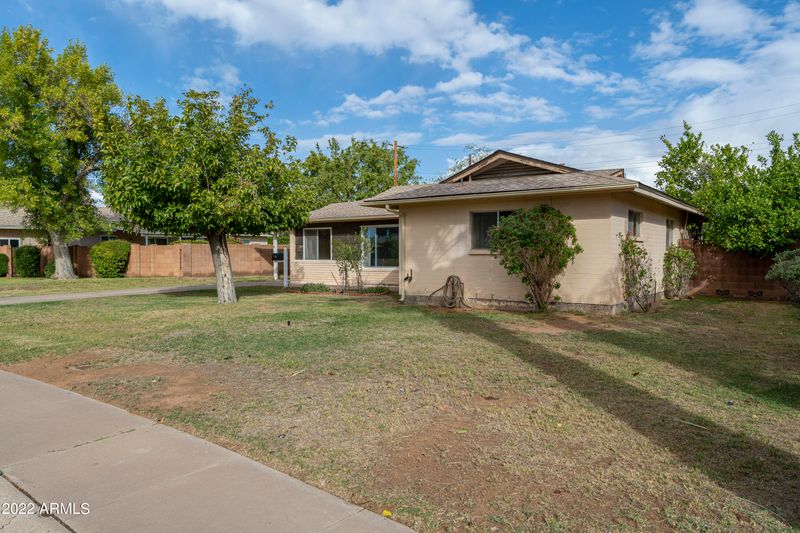 3137 N 33rd Pl, Phoenix, AZ 85018