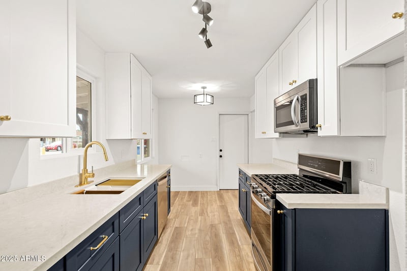 3137 Turney Ave, Phoenix, AZ 85017