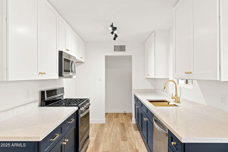 3137 Turney Ave, Phoenix, AZ 85017