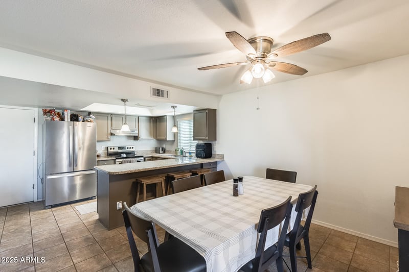 3138 Emelita Ave, Mesa, AZ 85204