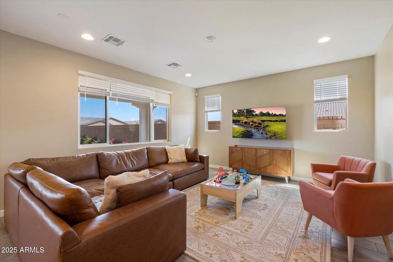 3138 Hayfield Way, San Tan Valley, AZ 85140