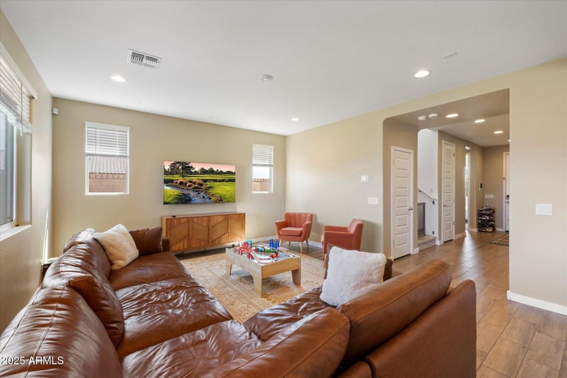 3138 Hayfield Way, San Tan Valley, AZ 85140