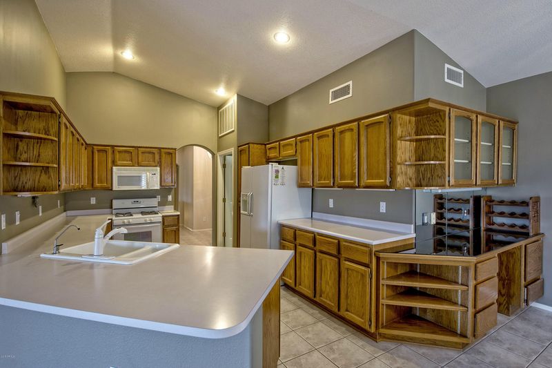3138 N Snead Dr #2, Goodyear, AZ 85395