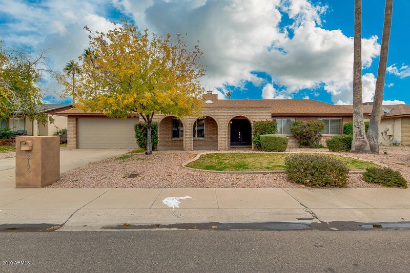 3138 W Betty Elyse Ln, Phoenix, AZ 85053