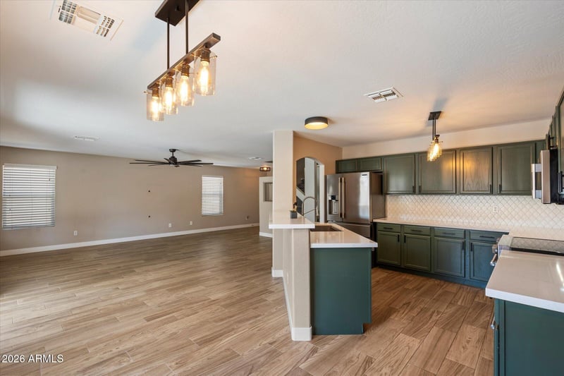 31390 N Cactus Dr, San Tan Valley, AZ 85143