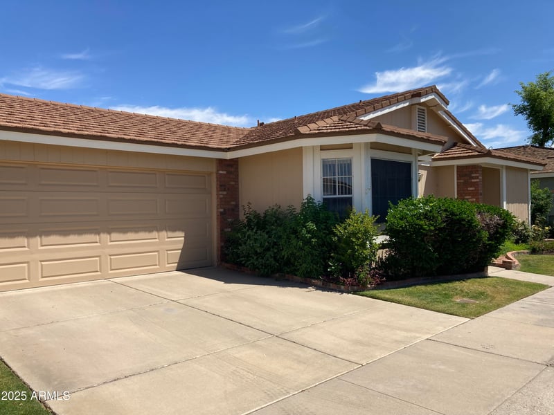 314 Campo Bello Dr, Phoenix, AZ 85022