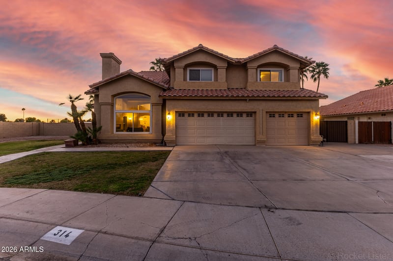 314 Sandstone St, Gilbert, AZ 85296