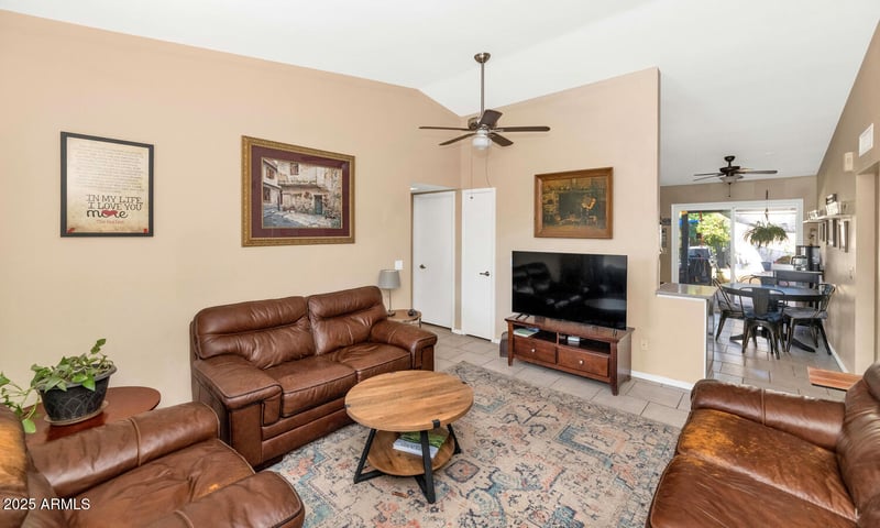 314 Sequoia Dr, Phoenix, AZ 85024