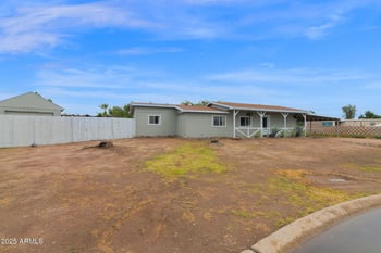 314 Villa Maria Dr, Phoenix, AZ 85022