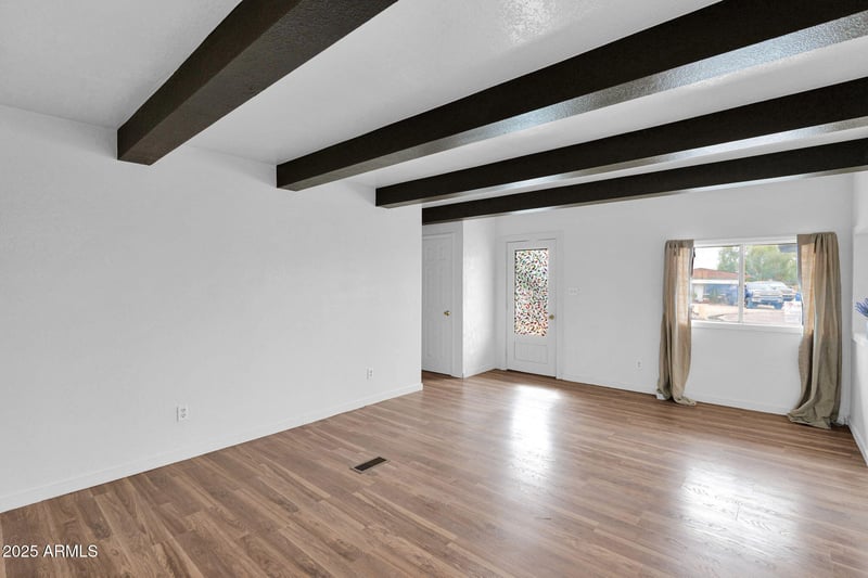 314 Villa Maria Dr, Phoenix, AZ 85022