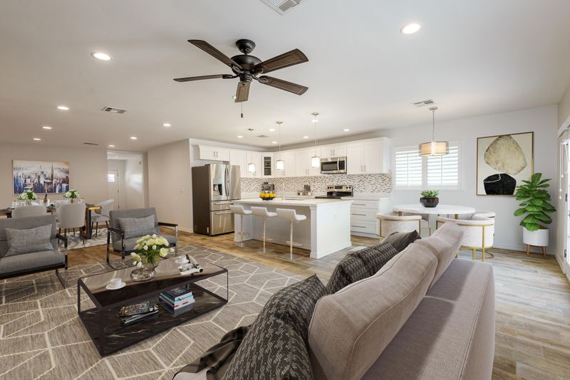 3140 N 26th Pl, Phoenix, AZ 85016