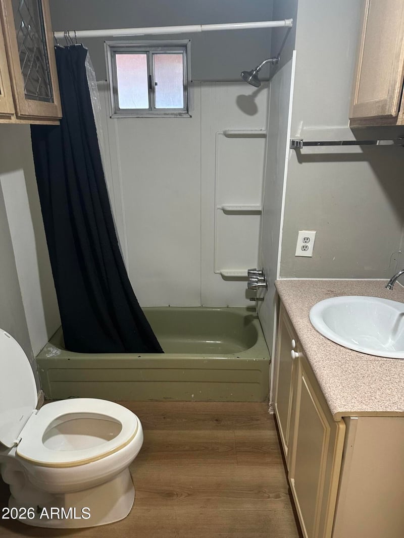 3140 W Glendale Ave #14, Phoenix, AZ 85051