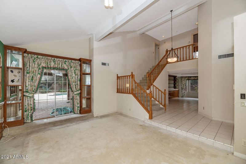 3141 E Dry Creek Rd, Phoenix, AZ 85048