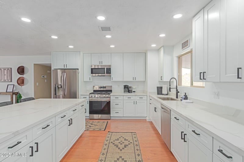 3142 Altadena Ave, Phoenix, AZ 85028