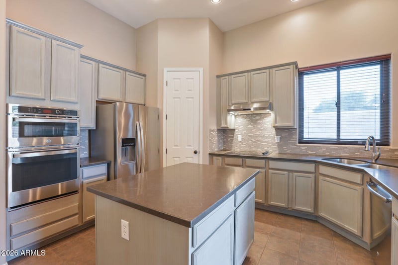 3142 E Windmere Dr, Phoenix, AZ 85048
