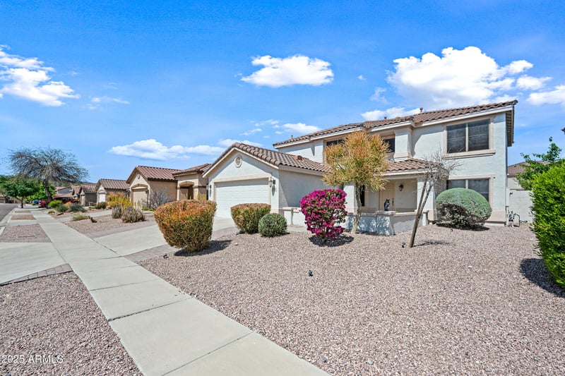 3144 Maya Way, Phoenix, AZ 85083
