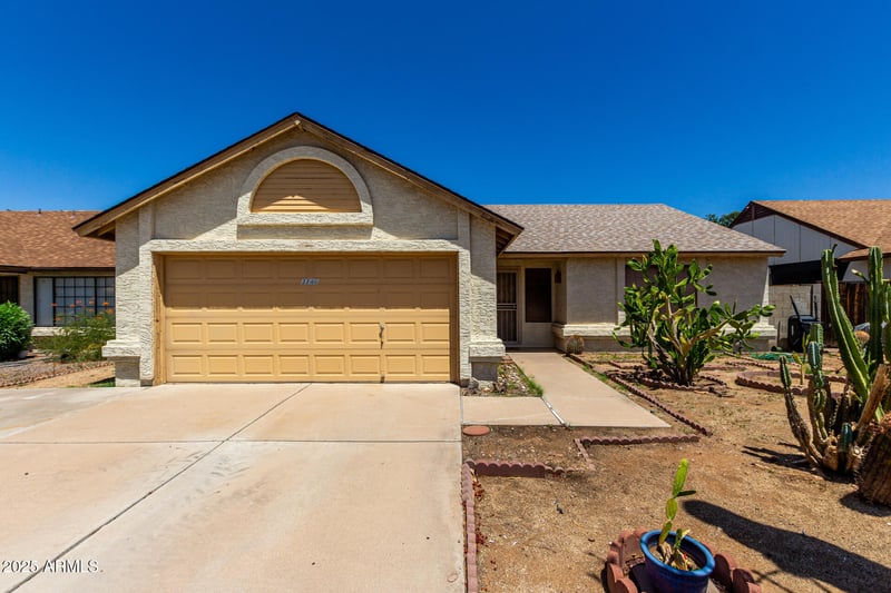 3146 Irma Ln, Phoenix, AZ 85027