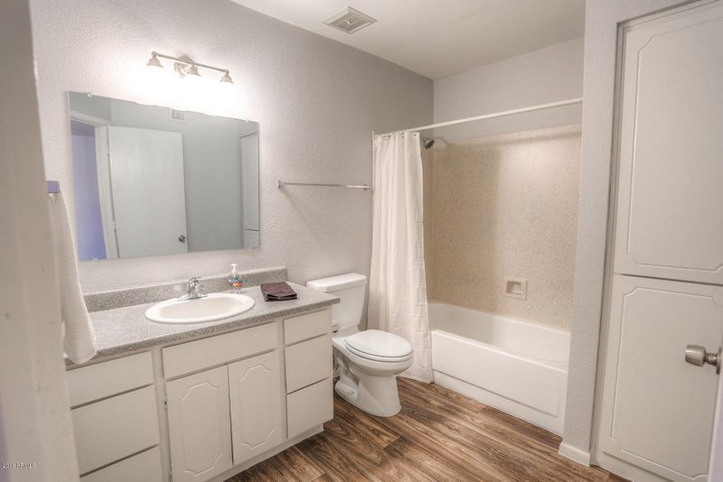 3147 E Carmel Cir, Mesa, AZ 85204