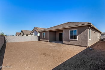 31476 Hayweather Ln, San Tan Valley, AZ 85143