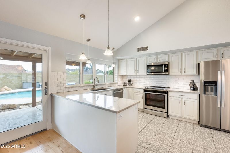 3149 W Danbury Dr, Phoenix, AZ 85053