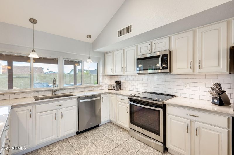 3149 W Danbury Dr, Phoenix, AZ 85053