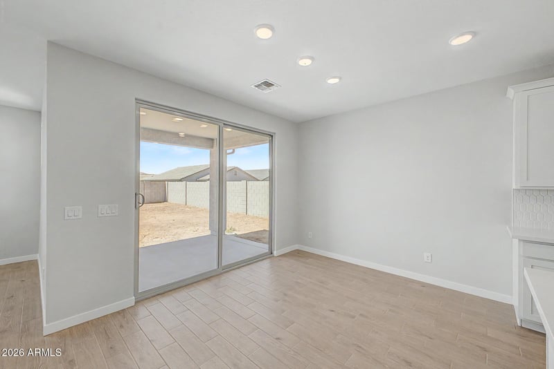 31490 Singing Meadow Ln, San Tan Valley, AZ 85143