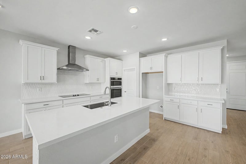 31490 Singing Meadow Ln, San Tan Valley, AZ 85143