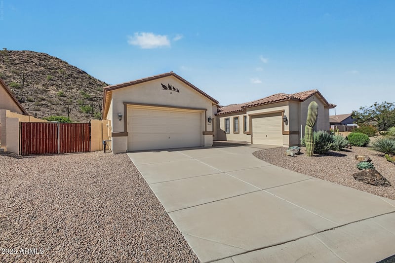 31492 N Sonza Way, San Tan Valley, AZ 85143