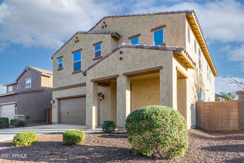 315 E Vicenza Dr, San Tan Valley, AZ 85140