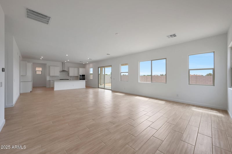 315 Flax Dr, San Tan Valley, AZ 85140
