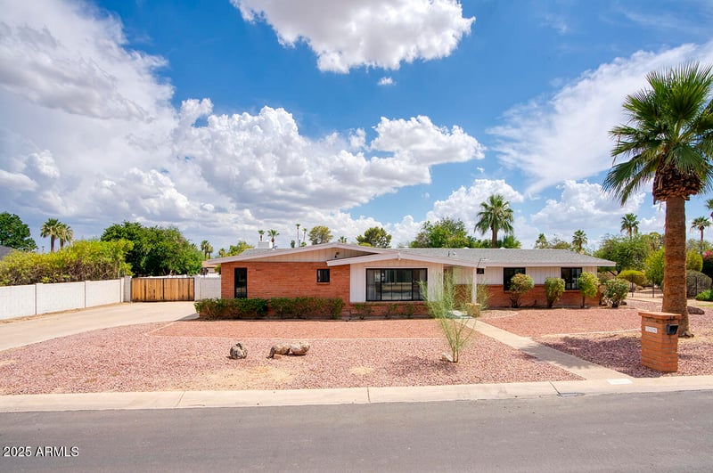 315 Llano Dr, Litchfield Park, AZ 85340